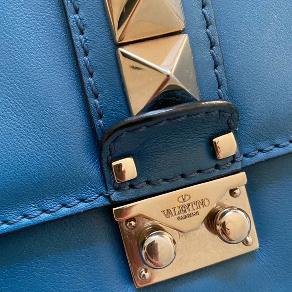 Valentino glam lock rockstud bag. Blue. - Picture 3 of 4